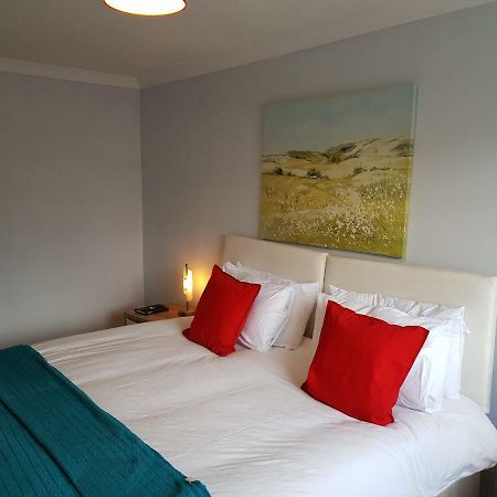 Penllech House - Huku Kwetu Notts - 3 Bedroom Spacious Lovely And Cosy With A Free Parking- Affordable And Suitable To Group Business Travellers Nottingham Ngoại thất bức ảnh