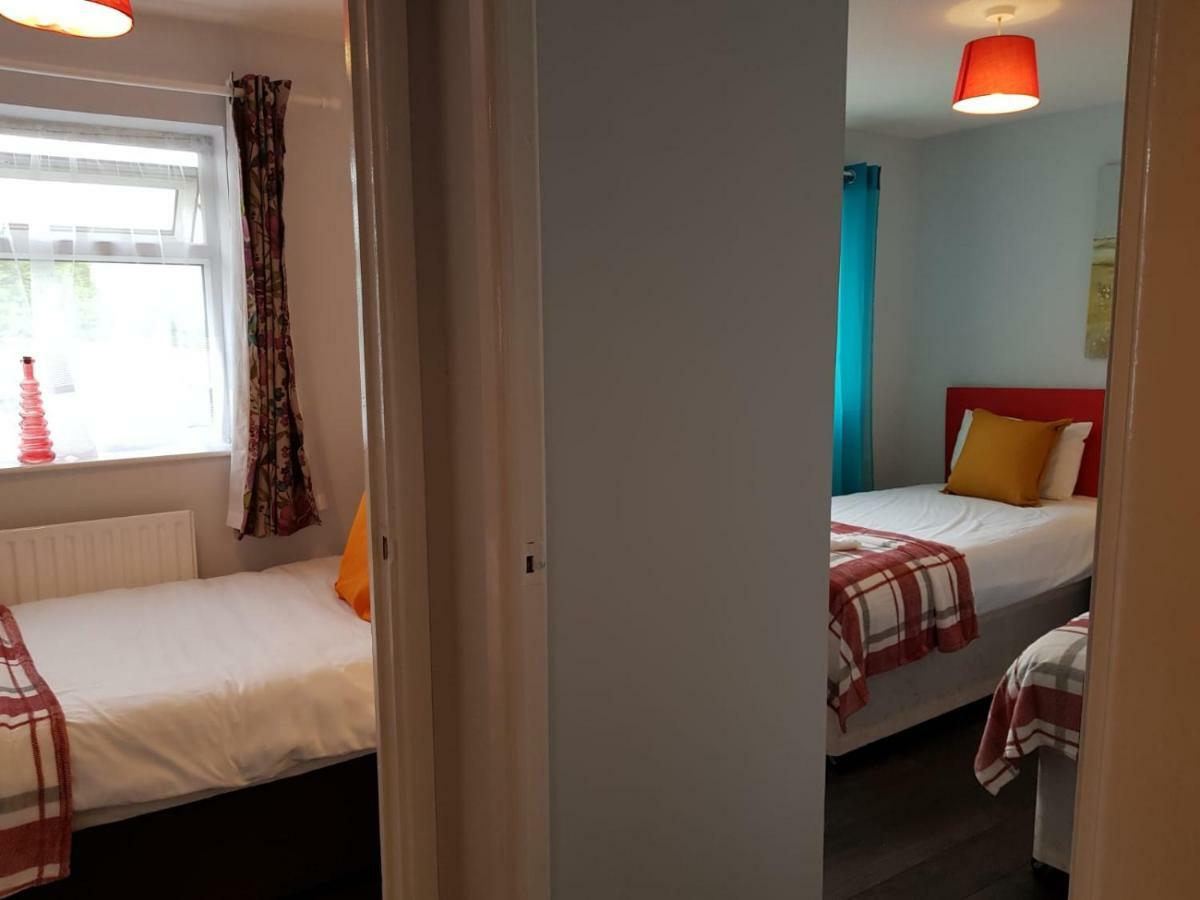 Penllech House - Huku Kwetu Notts - 3 Bedroom Spacious Lovely And Cosy With A Free Parking- Affordable And Suitable To Group Business Travellers Nottingham Ngoại thất bức ảnh