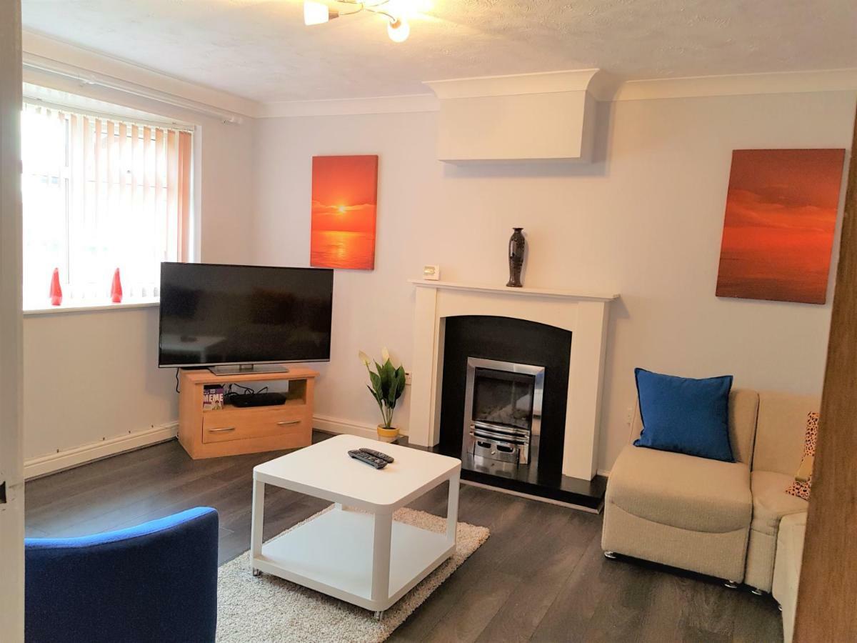 Penllech House - Huku Kwetu Notts - 3 Bedroom Spacious Lovely And Cosy With A Free Parking- Affordable And Suitable To Group Business Travellers Nottingham Ngoại thất bức ảnh