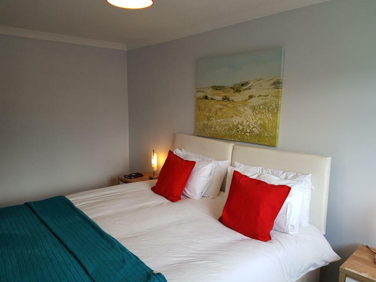 Penllech House - Huku Kwetu Notts - 3 Bedroom Spacious Lovely And Cosy With A Free Parking- Affordable And Suitable To Group Business Travellers Nottingham Ngoại thất bức ảnh